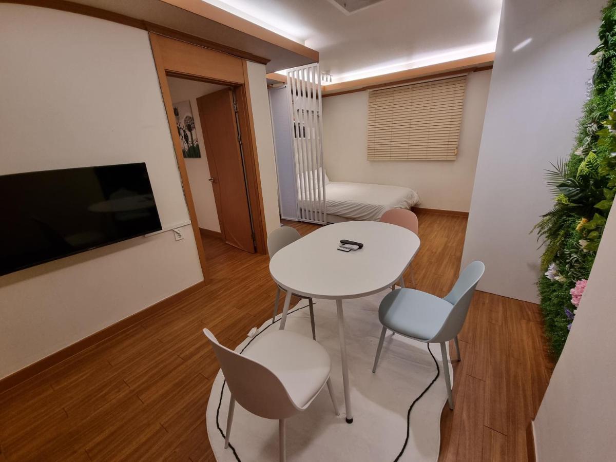 Complace H Seoul Exterior foto