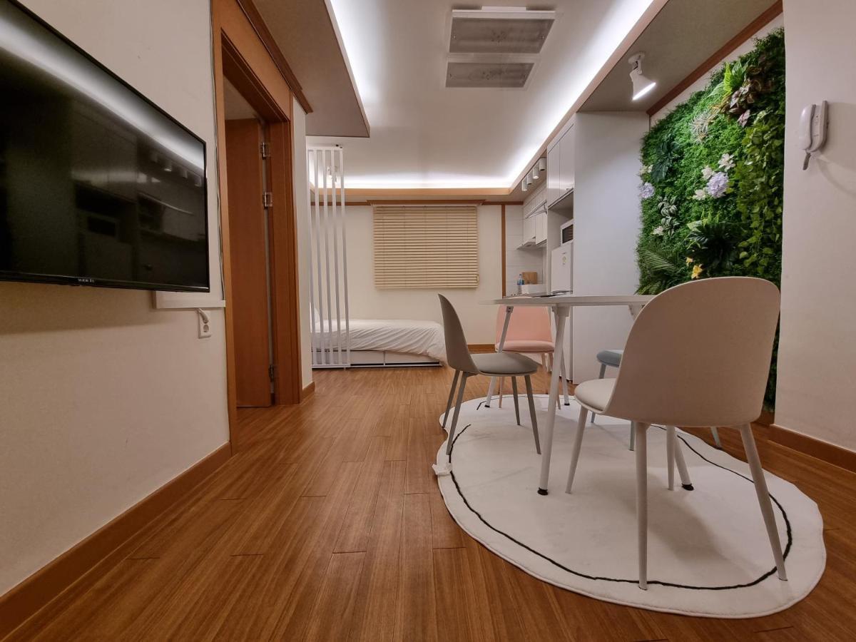 Complace H Seoul Exterior foto