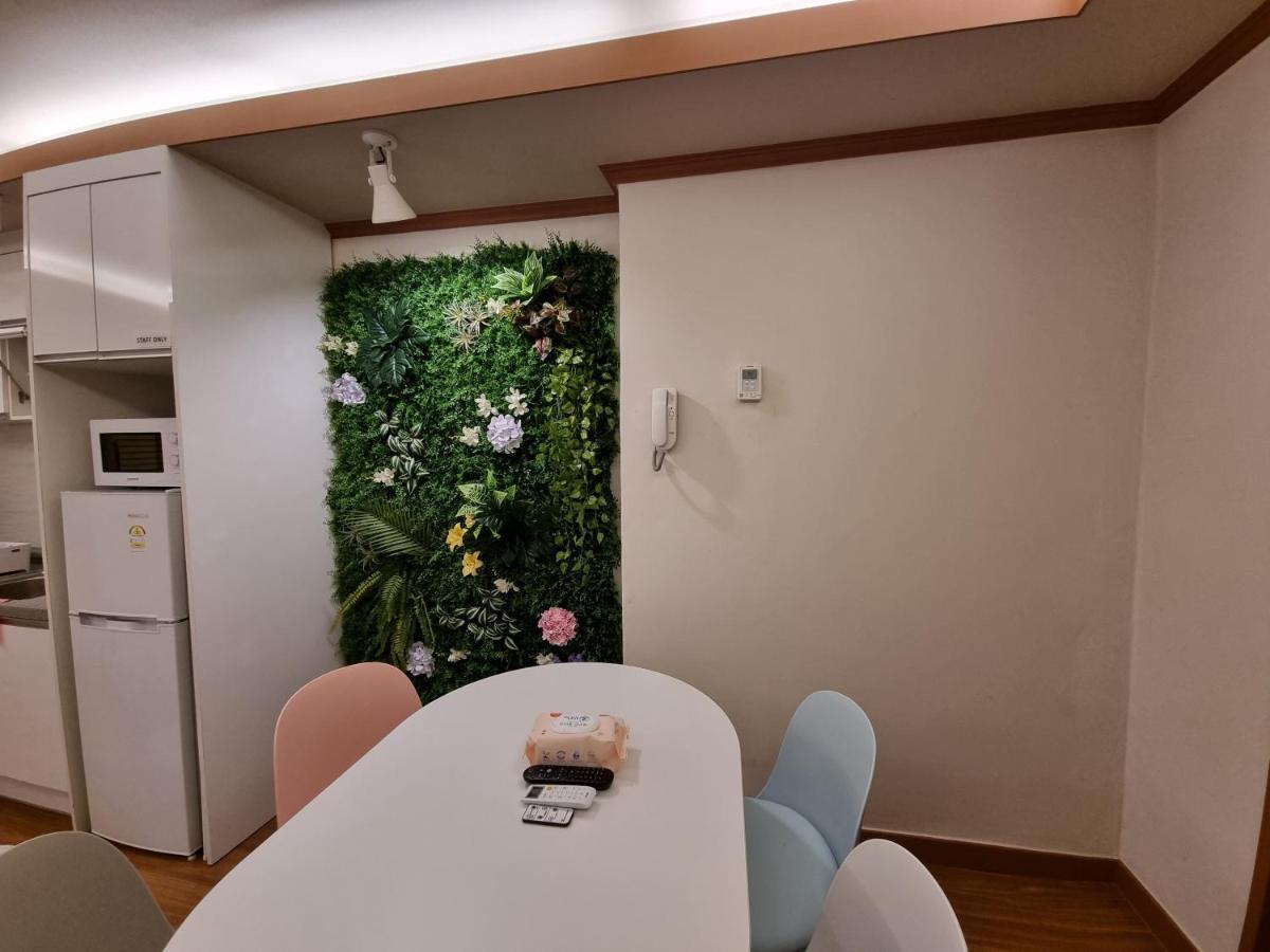 Complace H Seoul Exterior foto