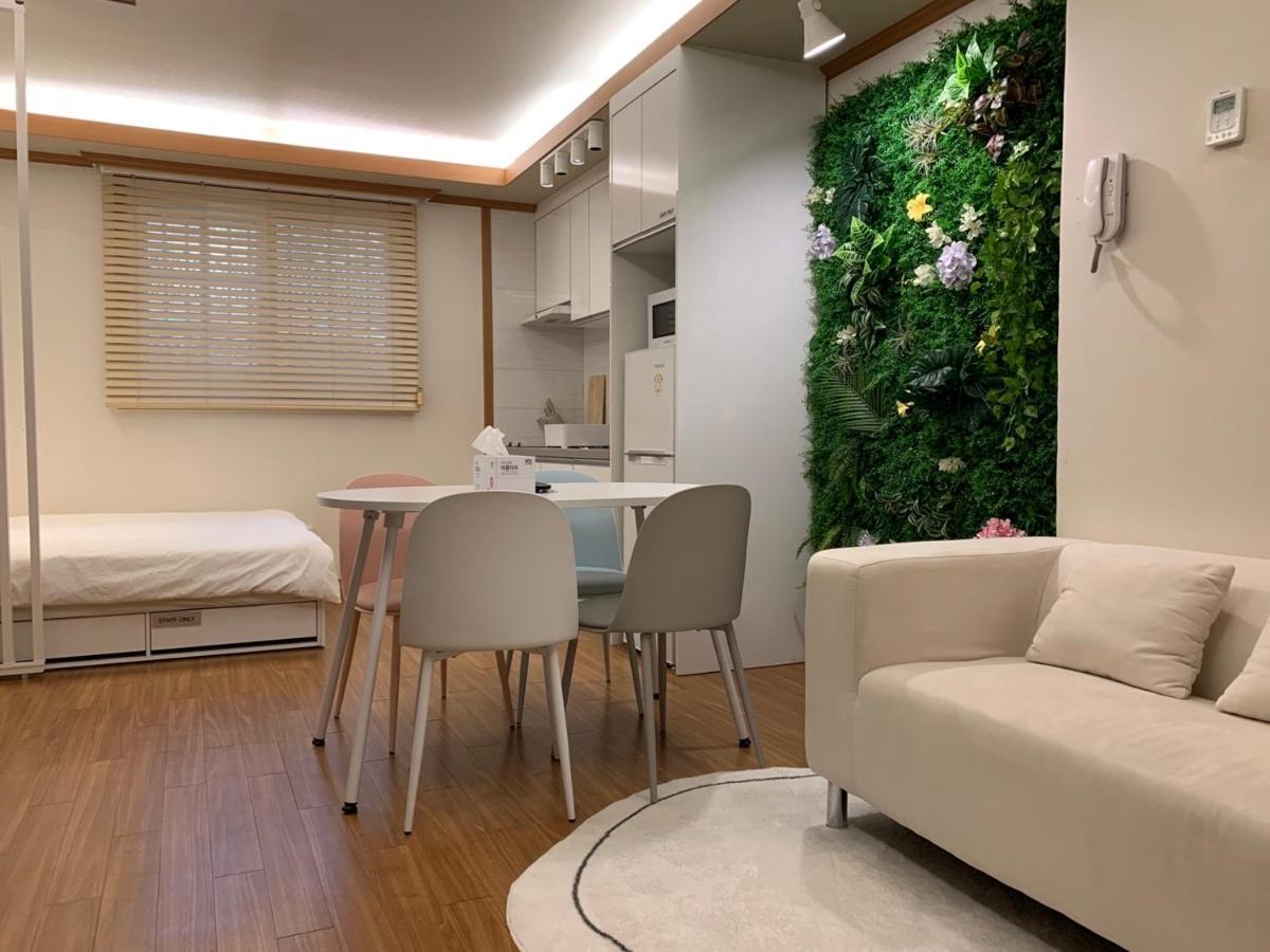 Complace H Seoul Exterior foto
